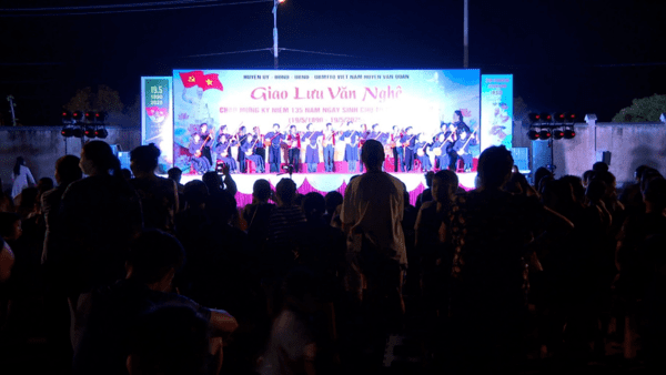 VĂN QUAN GIAO LƯU VĂN NGHỆ KỶ NIỆM 135 NĂM NGÀY SINH NHẬT BÁC
