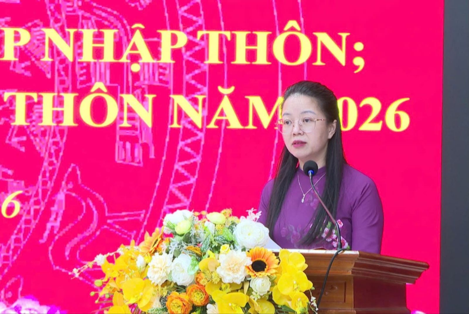 Đ/c Đường Ngọc Xuyên - Bí thư Đảng ủy xã phát biểu tại Hội nghị công bố Quyết định