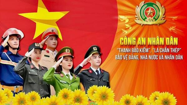 Lãnh đạo Đảng uỷ, UBND xã Văn Quan thăm, chúc mừng Ngày truyền thống Công an nhân dân Việt Nam
