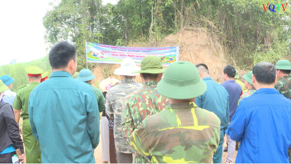 XÃ VĂN QUAN PHÁT ĐỘNG PHONG TRÀO “NGÀY CUỐI TUẦN ĐỒNG HÀNH CÙNG NÔNG DÂN THỰC HIỆN NGHỊ QUYẾT 02”.