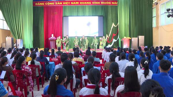 Văn Quan tọa đàm, nói chuyện về kỷ niệm 49 năm ngày giải phóng Miền Nam, thống nhất đất nước